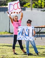 Snooki y Jwoww participaron en un Dog Wash solidario.