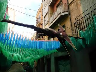 Jurassic Progrés. Dinosaurios en las calles de Gràcia (Barcelona)