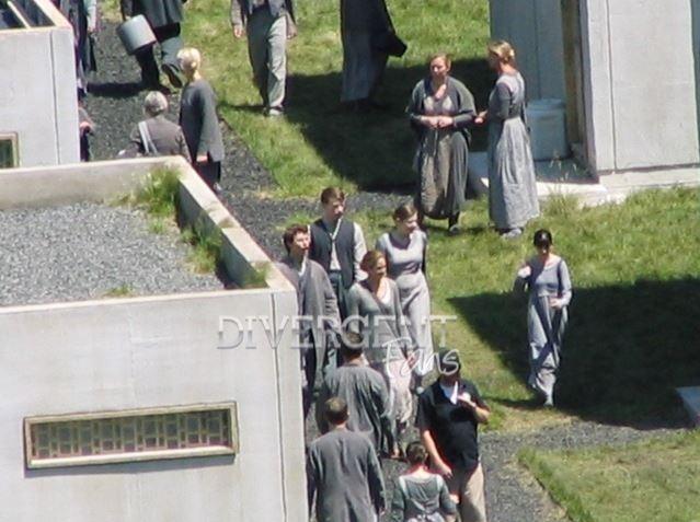 Fotos de Shailene  y  Ansel en Abnegación