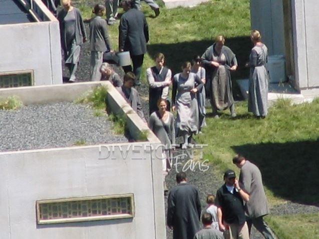 Fotos de Shailene  y  Ansel en Abnegación