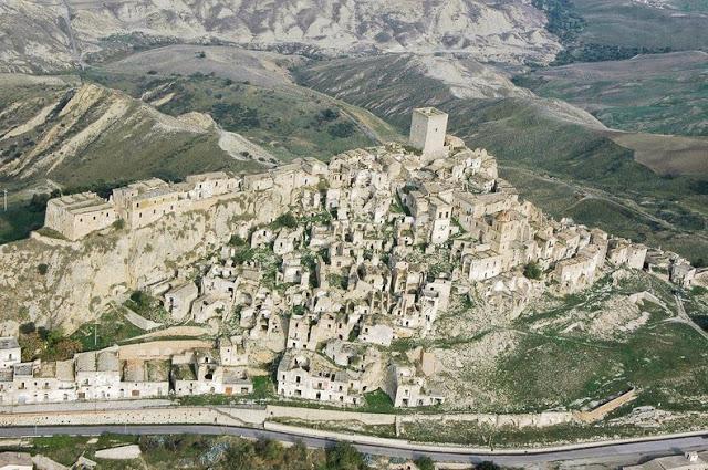 5 Pueblos abandonados en Italia cargados de historia. Pueblos abandonados Italia