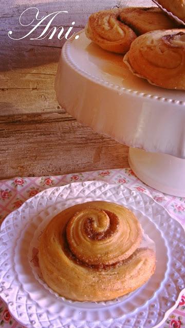 CARACOLAS DE CANELA.