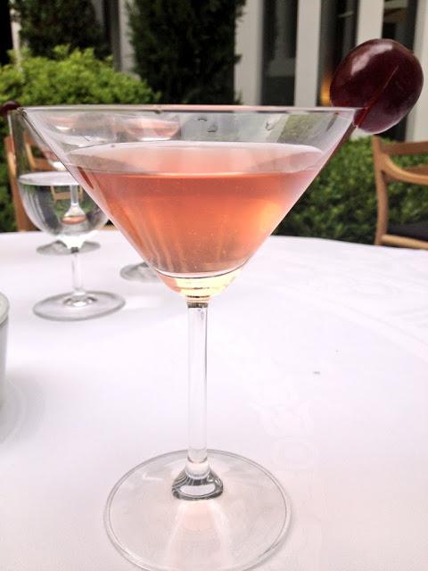 Cómo preparar un refrescante cóctel veraniego