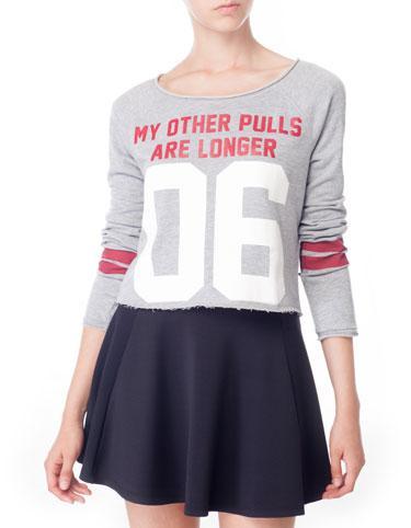 Prendas clave para la próxima temporada Sudadera crop felpa