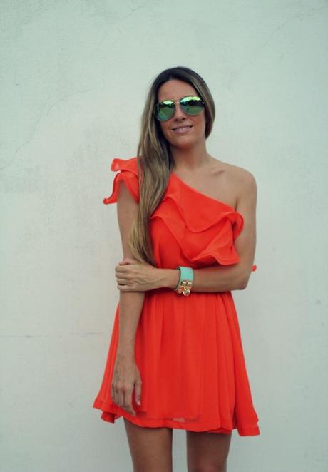 Orange dress, fashion blogger, Mes Voyages à Paris, Mónica Sors