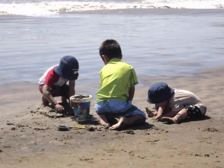 No hay que obligar a los niños a que compartan sus juguetes Sociabilidad infantil