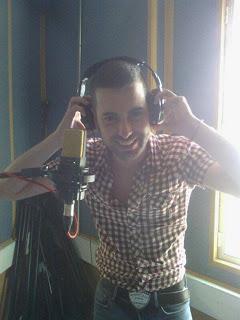 ENTREVISTA: JAVIER ENZO (CANTANTE-ACTOR-PRESENTADOR)