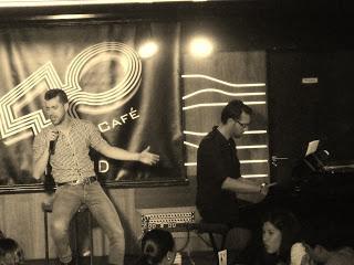 ENTREVISTA: JAVIER ENZO (CANTANTE-ACTOR-PRESENTADOR)