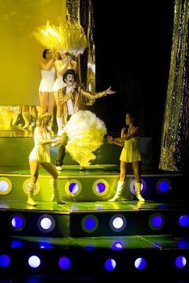 ENTREVISTA: JAVIER ENZO (CANTANTE-ACTOR-PRESENTADOR)