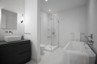 Sanitarios Ultramodernos II