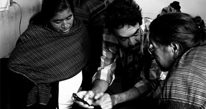 Indígenas de México crean su propia red de telefonía celular