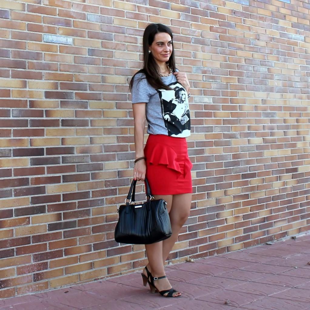 Red skirt and grey tee...