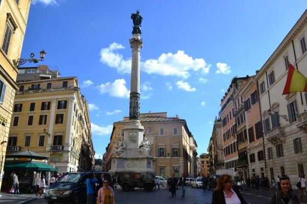 Columna de la Inmaculada Concepción, en Piazza Spagna