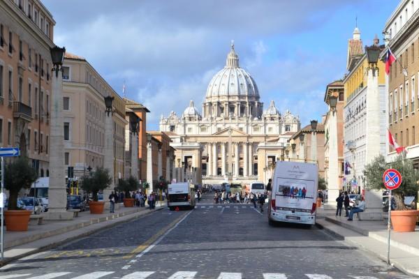 Via della Conciliazione, la más habitual entrada al Vaticano