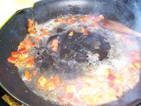 ROSSEJAT o FIDEUA DE FIDEO FINO  CON CALDO ANETO CON SOFRITO