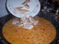 ROSSEJAT o FIDEUA DE FIDEO FINO  CON CALDO ANETO CON SOFRITO