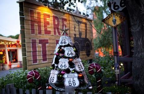 California Adventure California Adventure, Navidad, Disneyland