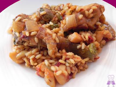 ARROZ CON CONEJO, CALAMARES y ALCACHOFAS