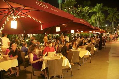 Info para turistas, Buenas propuestas : RestauranteMaya Tapas & Grill en Miami: acepta pesos al cambio oficial