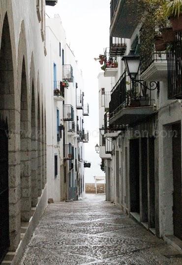 Peñíscola, la isla del mar Mediterráneo que soñó con seguir siéndolo