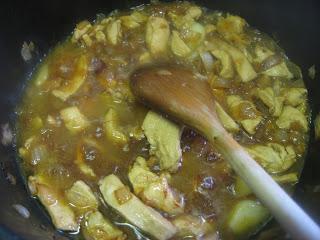 POLLO CONFITADO EN LECHO DE PERAS