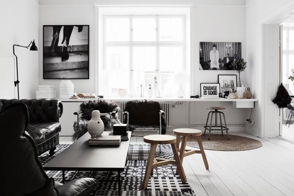 Un apartamento escandinavo en blanco y negro, interiorismo rudo y personal