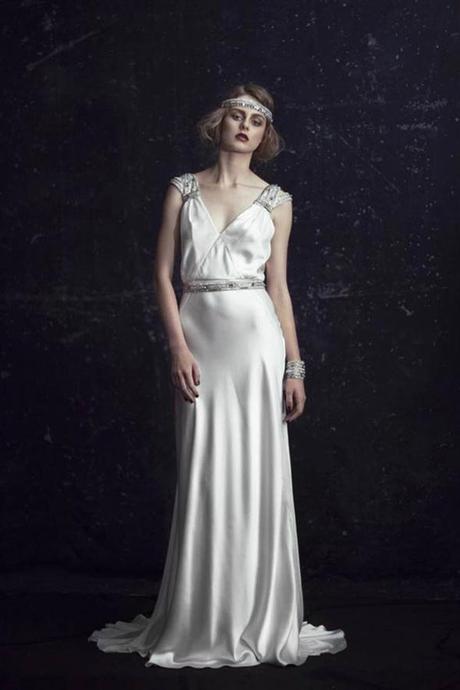 WF: JOHANNA JOHNSON WEDDING STYLE, novias vintage, vintage bride, invitadas, bodas, novias, vestidos novia art decó, tocados para novias, tocados con plumas novias, velo para novias