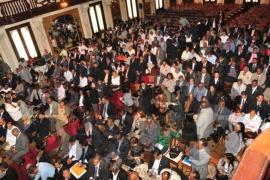 Danilo anuncia línea crédito para concluir aulas.