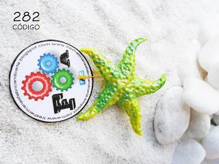 Concha, lava y arcilla polimérica.