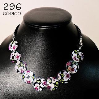 Concha, lava y arcilla polimérica.