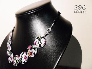 Concha, lava y arcilla polimérica.