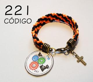 Muuchas pulseras!