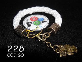 Muuchas pulseras!