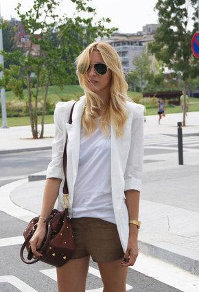 Moda tendencia: Como combinar la blazer o americana blanca Moda. Inspiración. Como combinar blazer o americana blanca