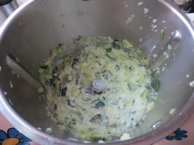 Canelones de calabacín, jamón y queso