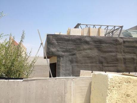 A-cero Projects NUEVAS IMÁGENES DE OBRA DE UNA EXCLUSIVA VIVIENDA UNIFAMILIAR DE MADRID: COLOCACIÓN DE PIEDRA EN FACHADA