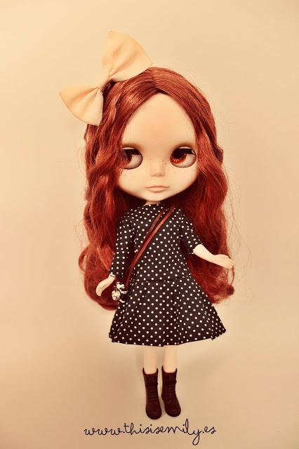 Emily y su cámara de fotos