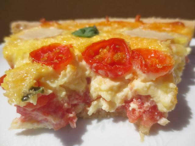 Tarta Caprese (Tomate, albahaca y mozzarella)
