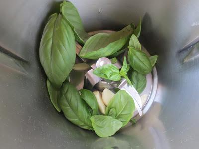 Tarta Caprese (Tomate, albahaca y mozzarella)