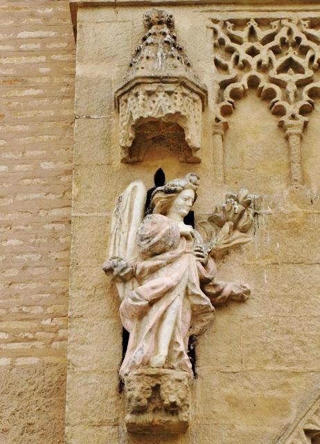 La Iglesia de San Marcos (2): la portada.