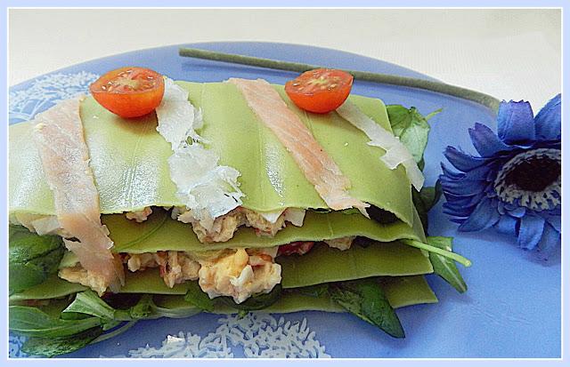 Lasaña veraniega de espinacas y atún