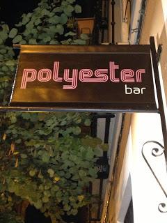 Pinchada Joy Division Vs New Order de Dj Savoy Truffle en Polyester Bar.