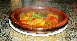 Tajine de verduras típico de la cocina magrebí