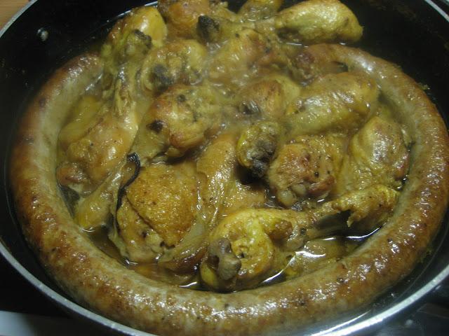 RUSTIDO DE POLLO Y BUTIFARRA