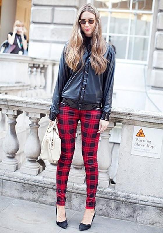 02-150912-black-red-tartan-trousers-de