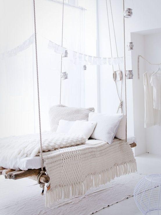 Cama colgante, balsa, blanco, textiles.