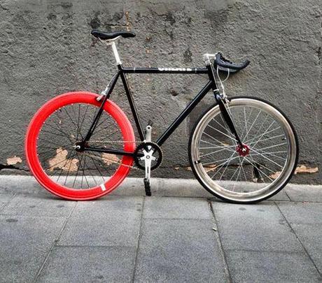 KAPELMUUR, HAZ ÚNICA TU BICICLETA