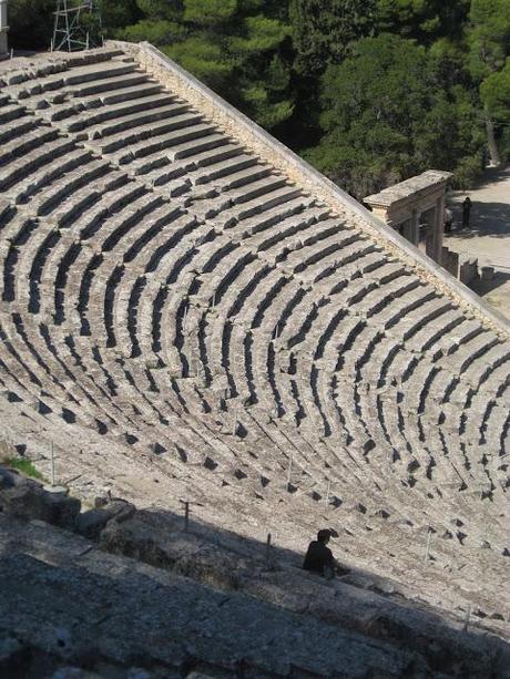 El teatro de Epidauro : el sonido del tiempo