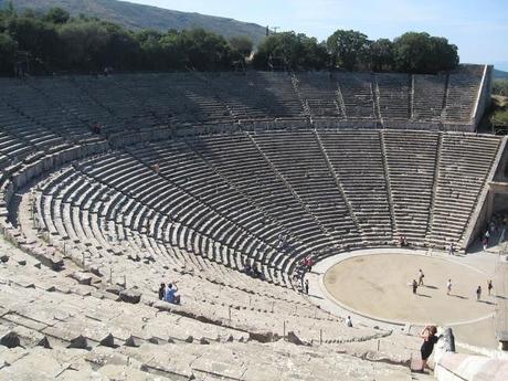 El teatro de Epidauro : el sonido del tiempo