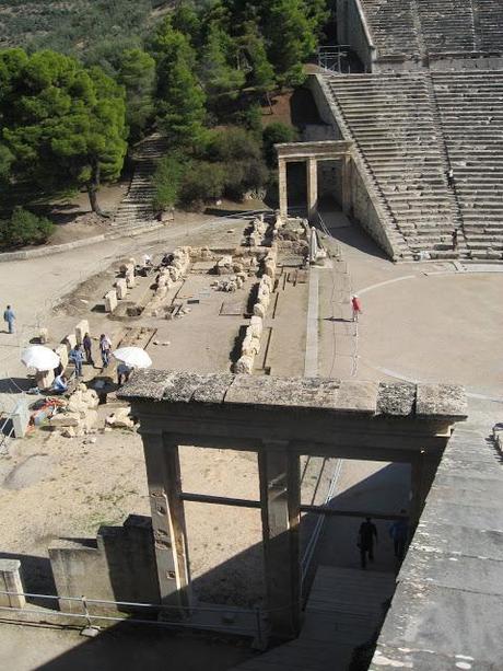 El teatro de Epidauro : el sonido del tiempo